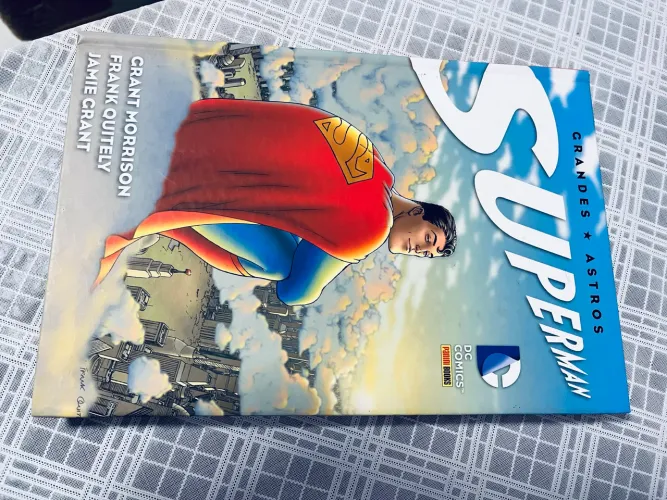 Grandes Astros Superman Capa Dura Panini DC Comics
