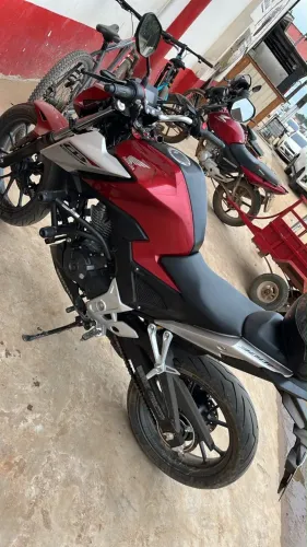 Cb 300 F 2026