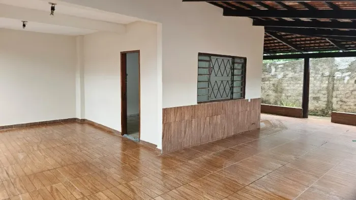 FS0 - Casa 200m² em Itapuã 3 quartos