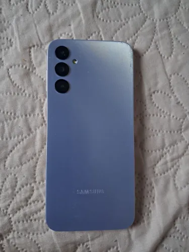 Celular em ótimo estado R$450