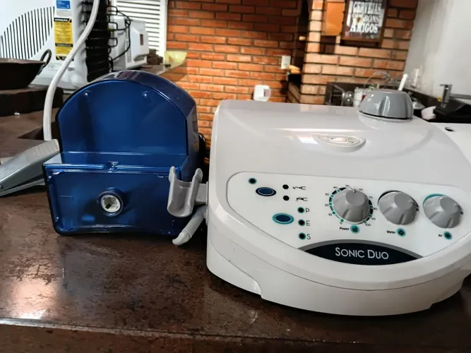 Ultrasson pra limpeza dentária (odontologica) marca sonic duo