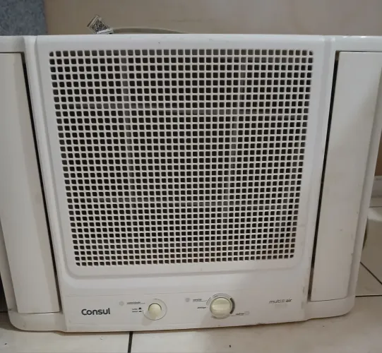 AR CONDICIONADO DE JANELA CÔNSUL 7500 BTUs 110V