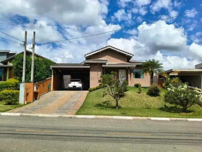 Casa à venda em Vargem Grande Paulista, San Diego, com 3 suítes, com 210 m²