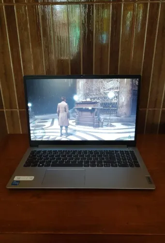 Notebook Lenovo - Core i3 12ªgeração - 256GB NVMe - 8GB DDR4<br>