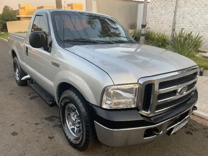Ford F-250 XLT 3.9 4X2 Diesel TB 2004