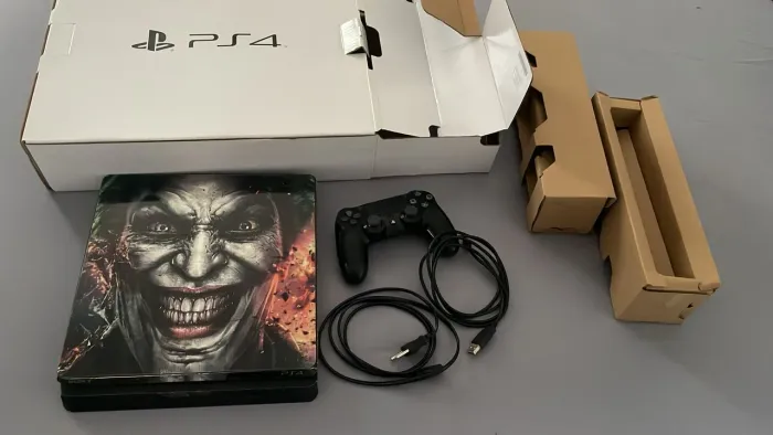PlayStation 4 Slim