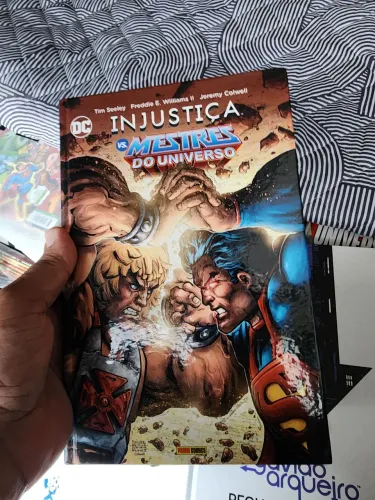 injustiça vs Mestres do Universo