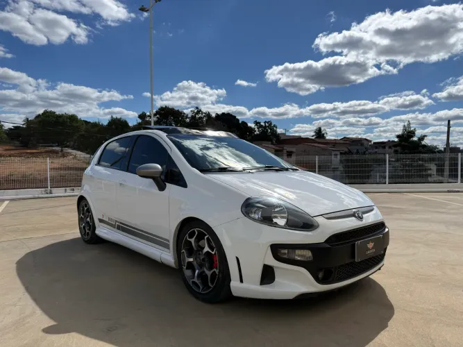 Fiat Punto T-jet 1.4 16V Turbo 5P 2014