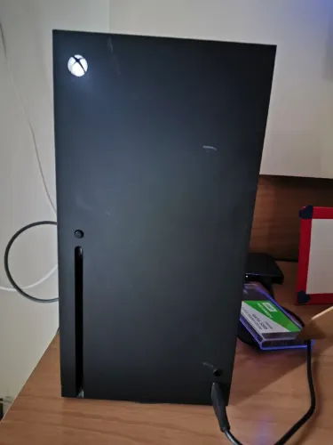 Vendo ou troco Xbox séries X