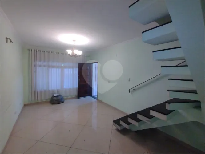 Sobrado com 3 quartos à venda em Vila paulo silas - SP