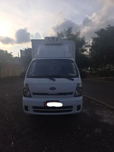 Kia bongo 2500 baú refrigerado 