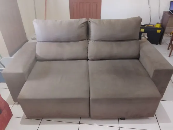 Sofá retrátil