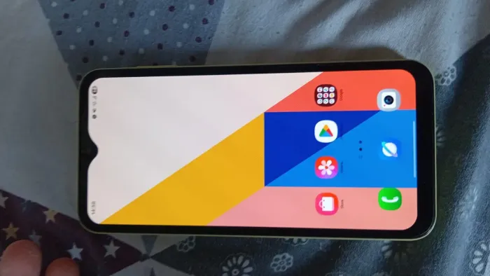 A 15 5G 256gb e ram 8 pra sair rápido leilão acima 450