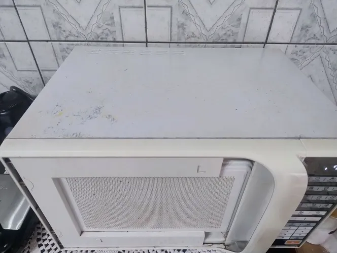 Microondas Midea 30L