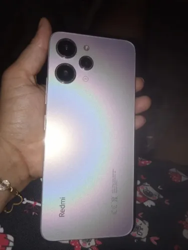 Vendo um celular redemi 12 de 256gb ou troco por outro