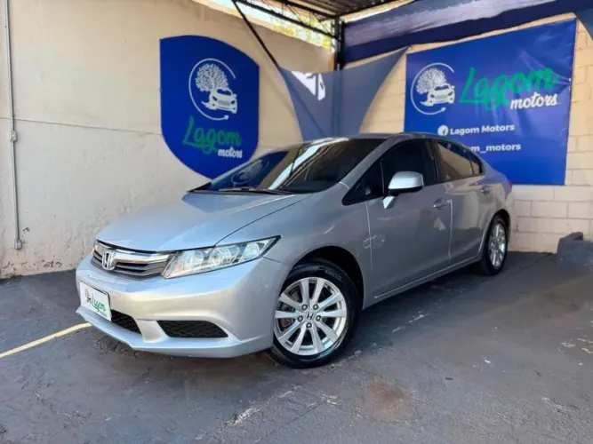 Honda Civic Sedan LXS 1.8/1.8 Flex 16V Aut. 4P 2014