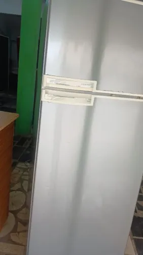 Geladeira gelo seco