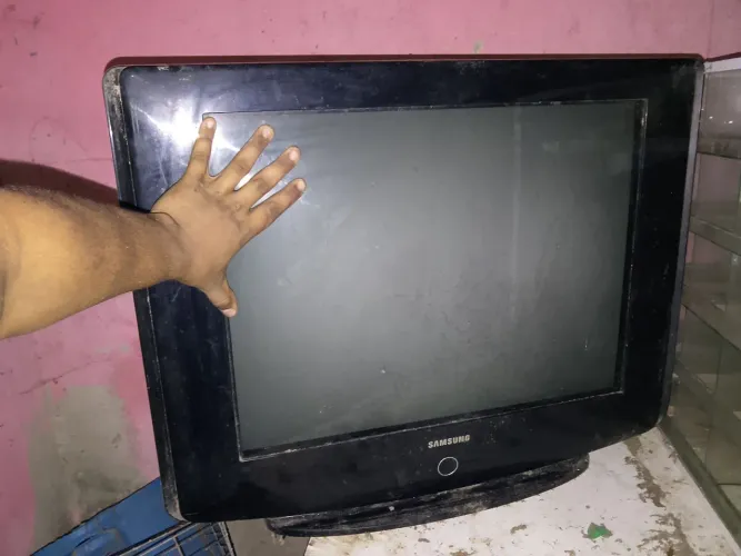 Vendo  televisão de tubo Samsung 29 polegadas 