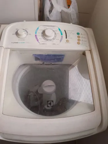 Máquina com defeito não centrífuga 