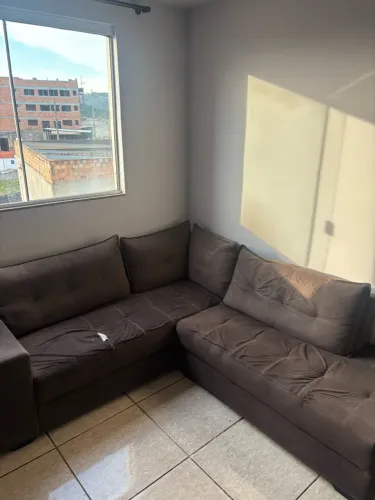 Sofá em formato L