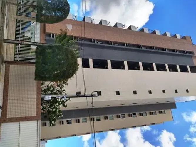 Belíssimo apartamento no Dionísio Torres, muito bem localizado, com 02 quartos, sendo 01 s