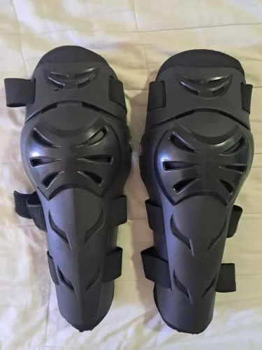 Joelheira articulada para Motociclista