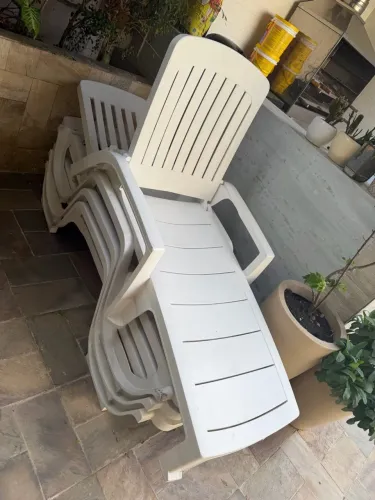 Cadeira piscina plástico