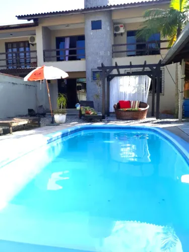 LINDA CASA ESTALEIRINHO com PISCINA !!!