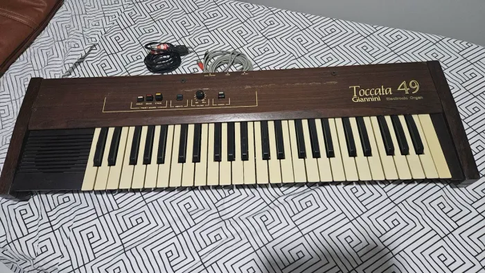 Teclado Toccata Giannini 49 (Não Liga)