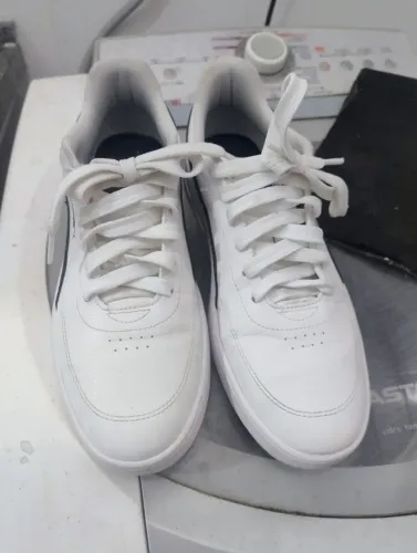 tenis usado da marcar PUma numero 42