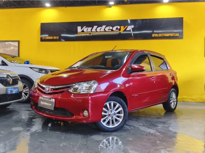 Toyota Etios XLS 1.5 Flex 16V 5P Mec. 2014