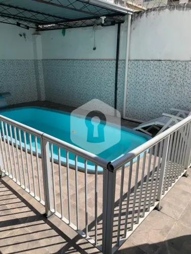 Lindissima casa para aluguel com 216m2 em otima localização! Piscina e churrasqueira!