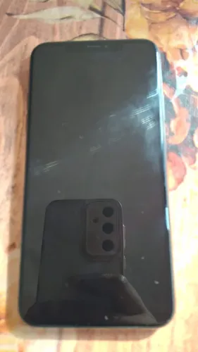 Vende telefone IPhone 11 Pro Max 512 giga 