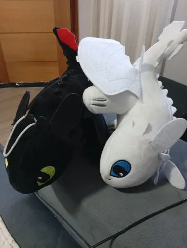 Dragões de pelúcia do filme como treinar seu dragão