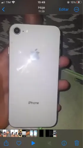 iPhone 8