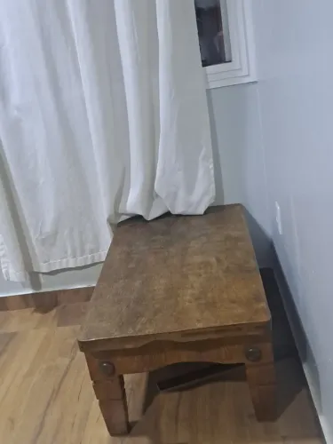 Mesa pra vender logo