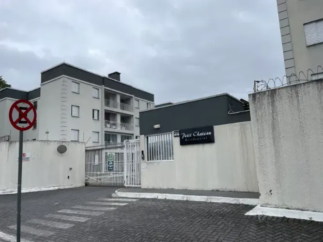 ÓTIMO APARTAMENTO COM DOIS DORMITÓRIOS MOBILIADO EM PINHAIS