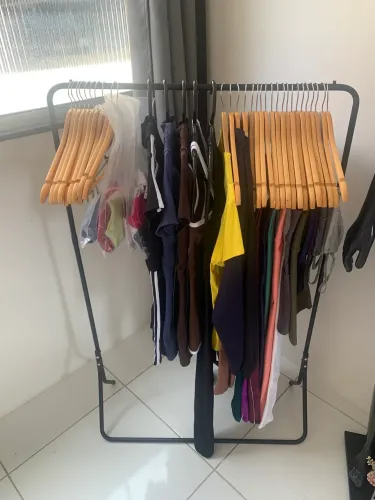 Cabideiro de roupas arara de ferro 