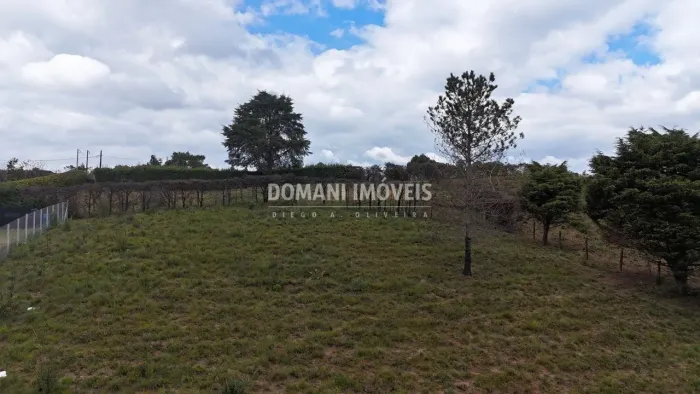 Lote de Terreno situado no Topo do Loteamento na Região de Capivari - Campos do Jordão/SP