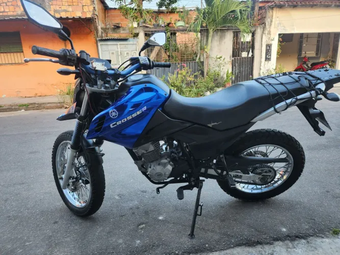 Crosser 150. Moto alienada.
