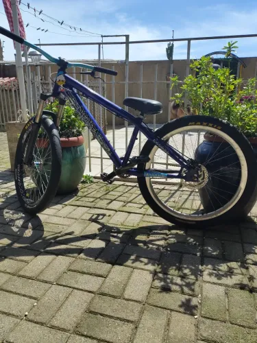 Bicicleta Aro 26 - Suspensão Top