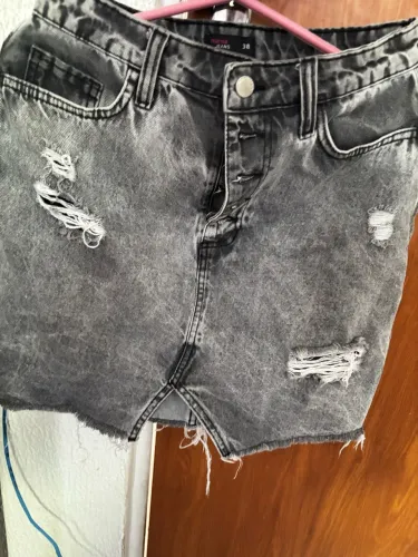 Vendo duas saias jeans