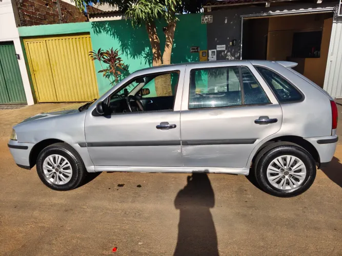 Volkswagen Gol Geração III Plus 1.0 MI 16V Gasolina Mec. 4P 2005