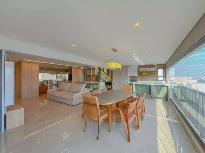 Apartamento com acabamento premium, 3 Suítes, 3 vagas no Tatuapé