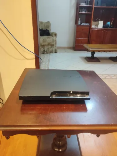 PS3 Slim D.E.S.B.L.O.Q.U.E.A.D.O + Vários Jogos Instalados (ACEITO PROPOSTAS)