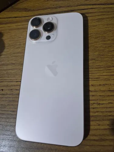 iPhone 16 pro Max 256g
