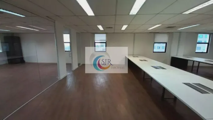 Conjunto, 770 m² Vila Olímpia - São Paulo/SP