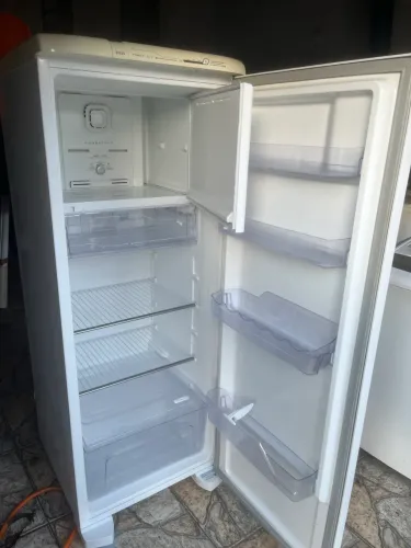 Geladeira Frost Free
