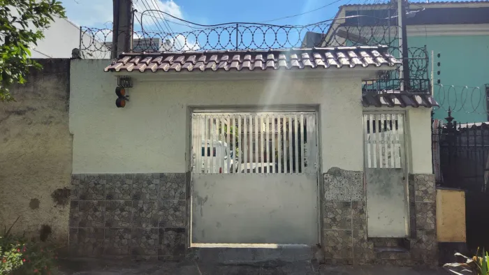 Casa de vila 1qt Vila Isabel próximo Shopping Boulevard