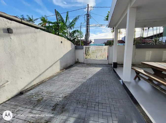 Aluga-se Casa no Alto de Pinheiros